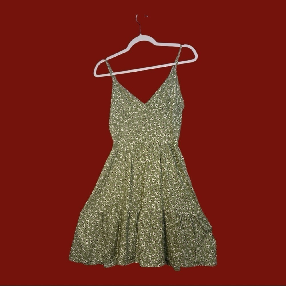 Romwe Mini Sundress Green with Daisies Adjustable Straps Flirty NWT Size 4